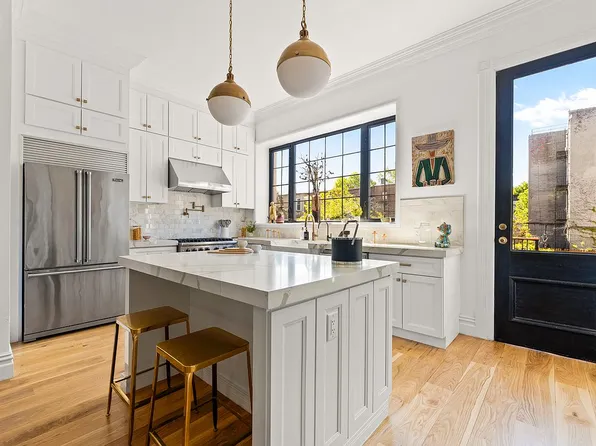 904 Lafayette Ave #2FAM, Brooklyn, NY 11221