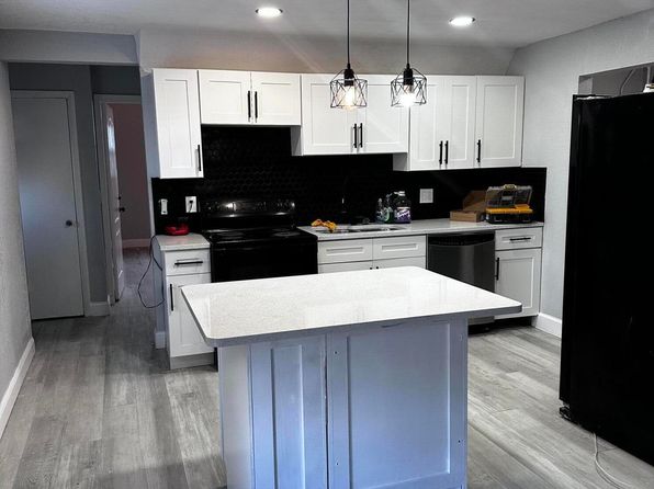3101 Avenue H E, Riviera Beach, FL 33404