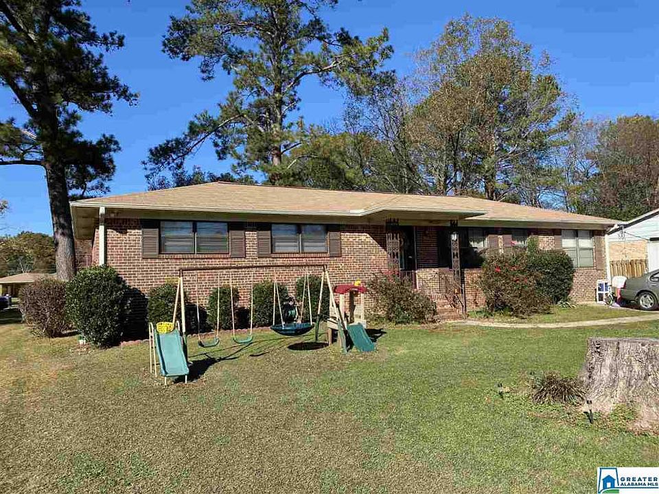 2nd image of 744 Belmont Cir