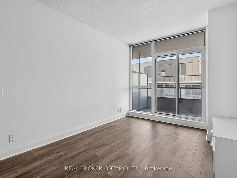15 Zorra St #1201 — Photo 11
