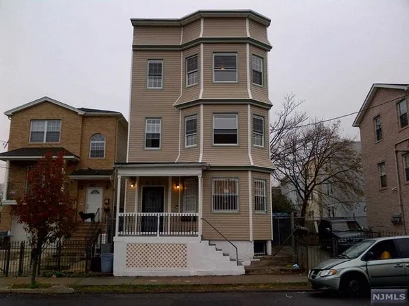 415 13th Ave, Newark, NJ 07103