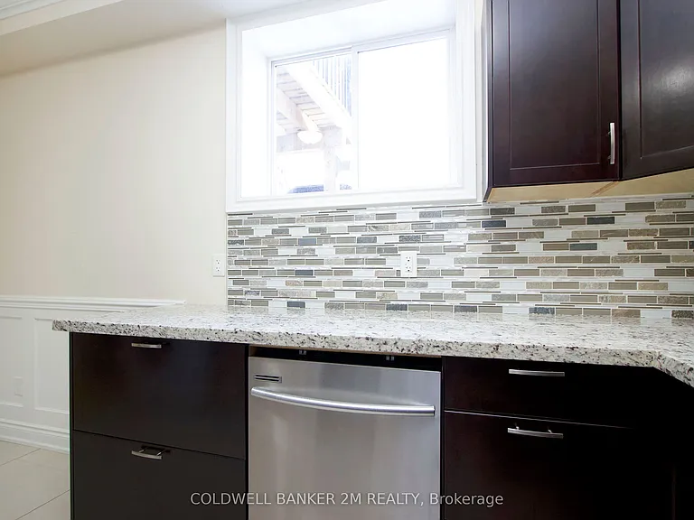 230 Annis St #2 — Photo 5