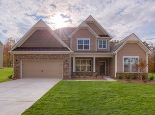 7450 Albemarle Dr, Denver, NC 28037