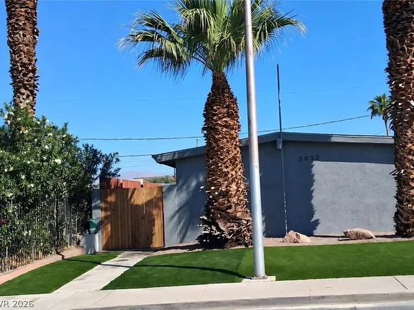 2532 Flower Ave, North Las Vegas, NV 89030