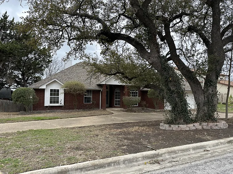 127 Wind Ridge Dr — Photo 1