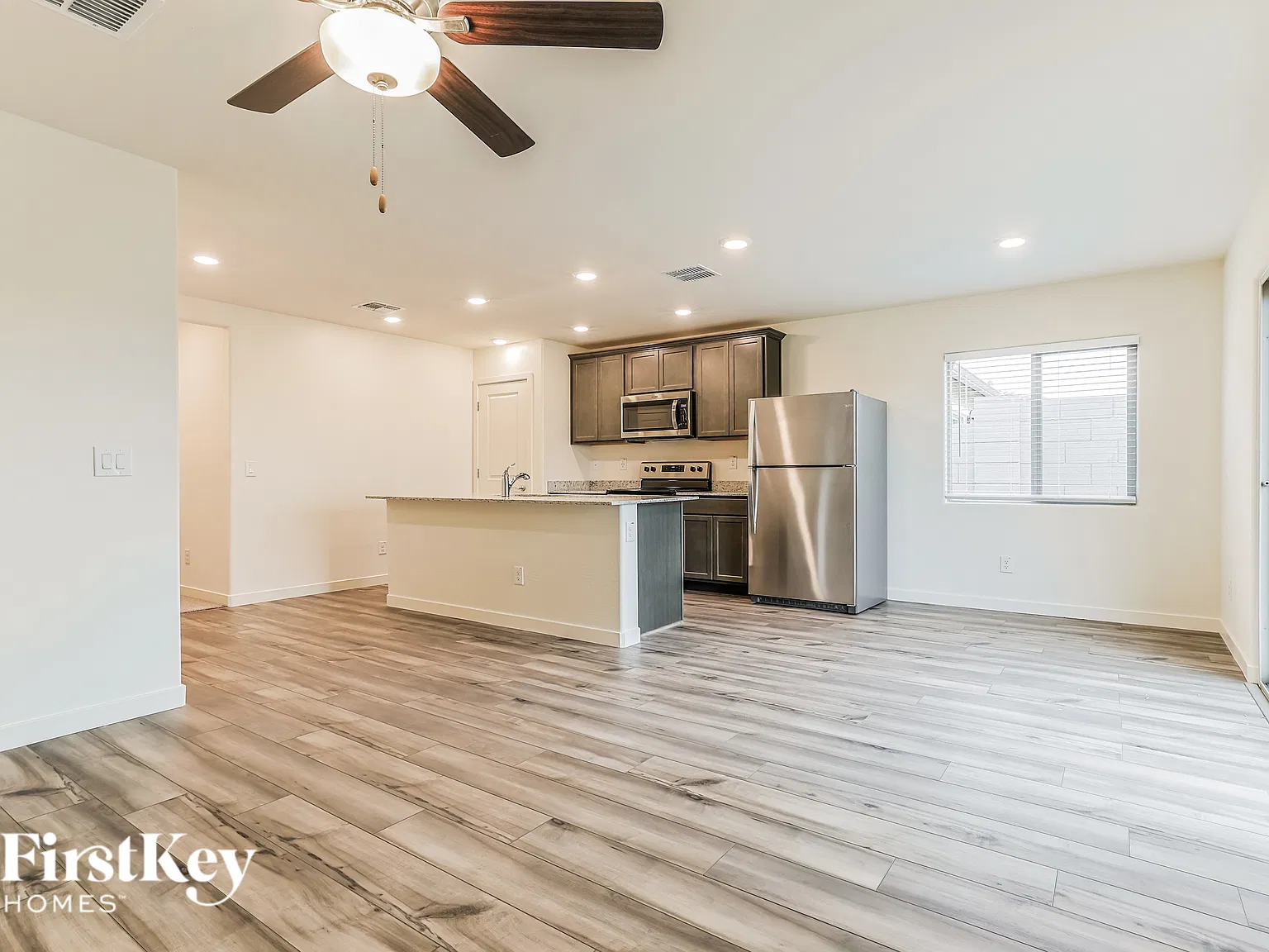 3 bed, 2.0 bath, 1244 sqft, $1,825 — Photo 4