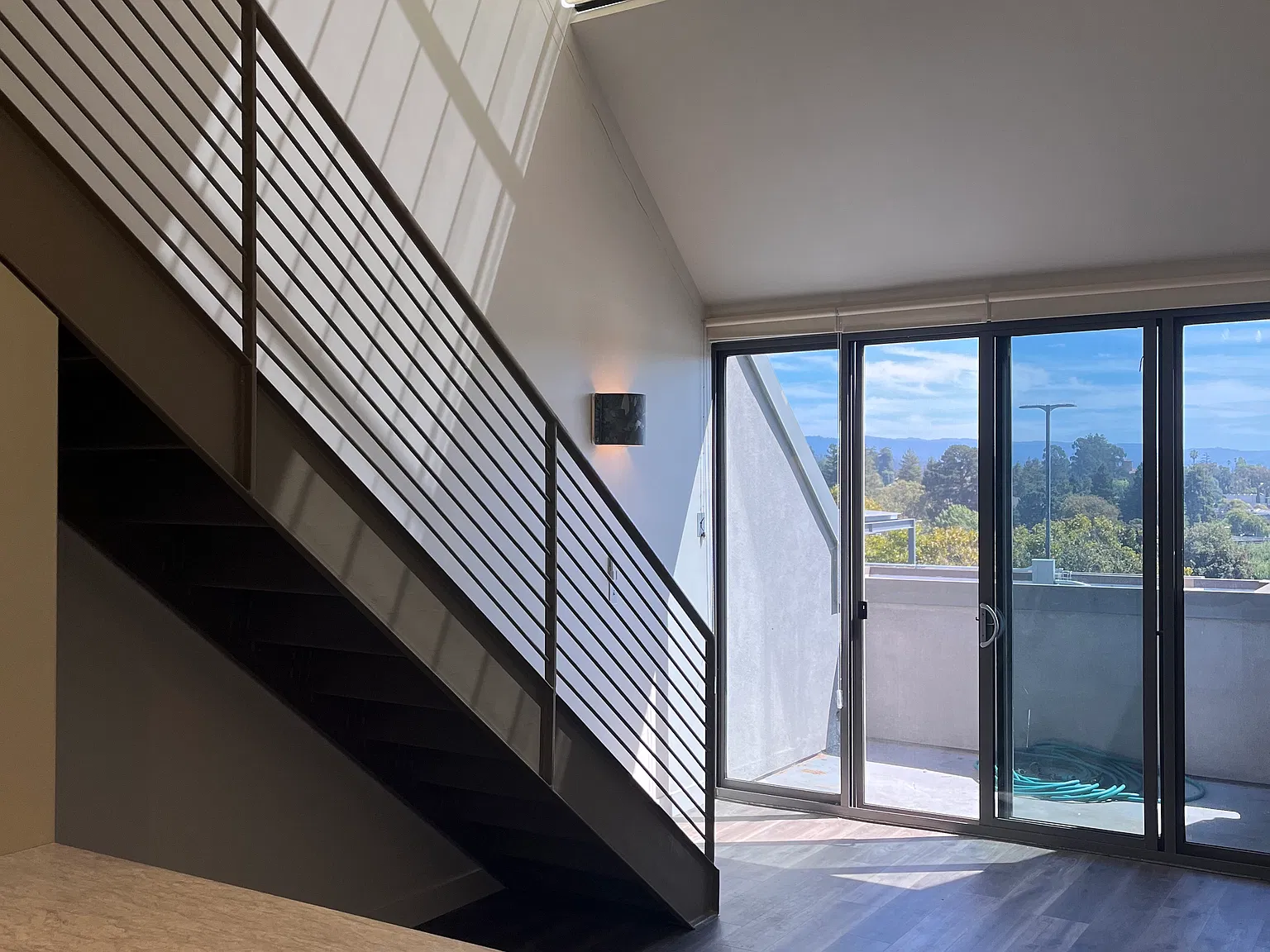 1 bed, 615 sqft, $3,100 — Photo 3