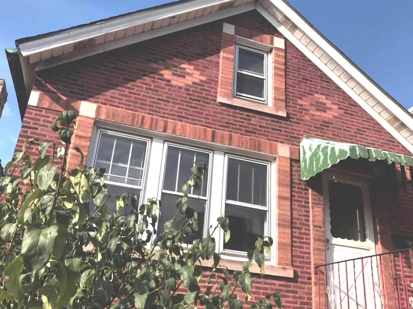 2318A W 24rh Pl — Photo 1