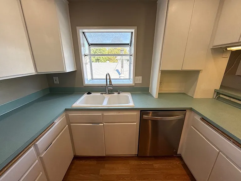 2551 23rd Ave SE — Photo 8