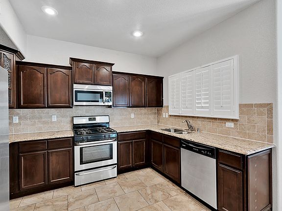 2nd image of 7624 Dawnlight Ln