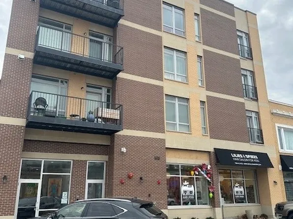 (undisclosed Address), Oak Park, IL 60302