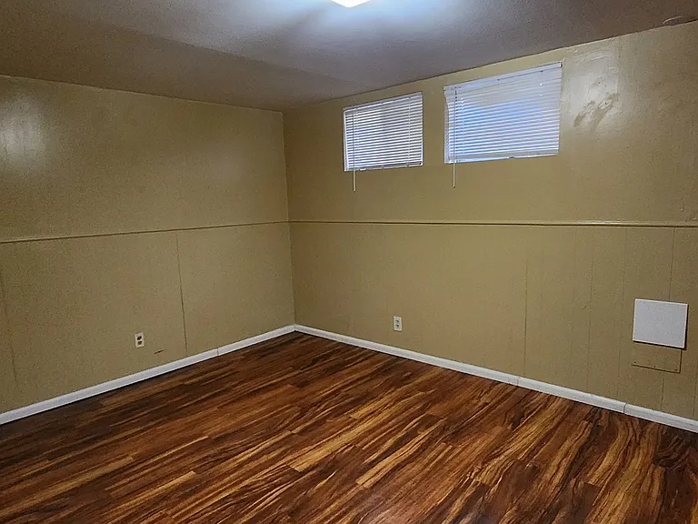 188 Paris Cir — Photo 21