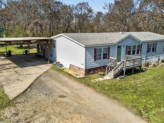 3rd image of 39777 Choctaw Ave