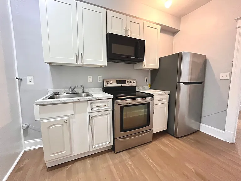 1222 Missouri Ave NW — Photo 2