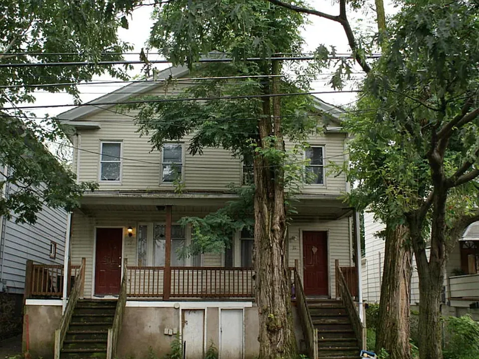 33-35 N Meade St