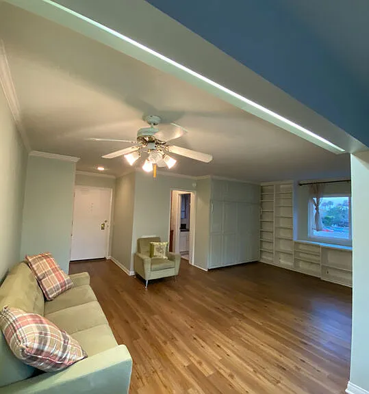 446 San Vicente Blvd #107 — Photo 21