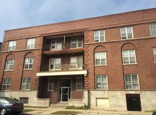 2320 E Belleview Pl, Milwaukee, WI 53211