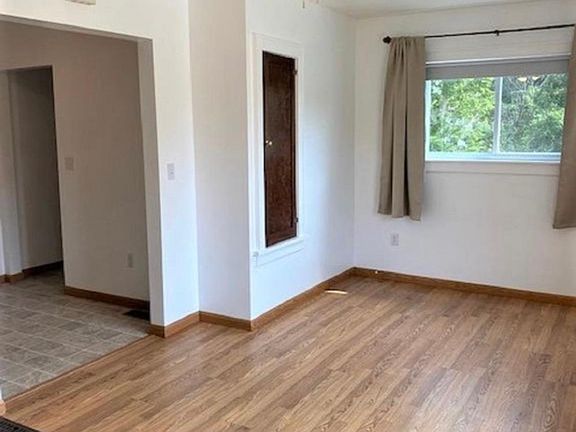 2nd image of 1223 7th Ave #1/2