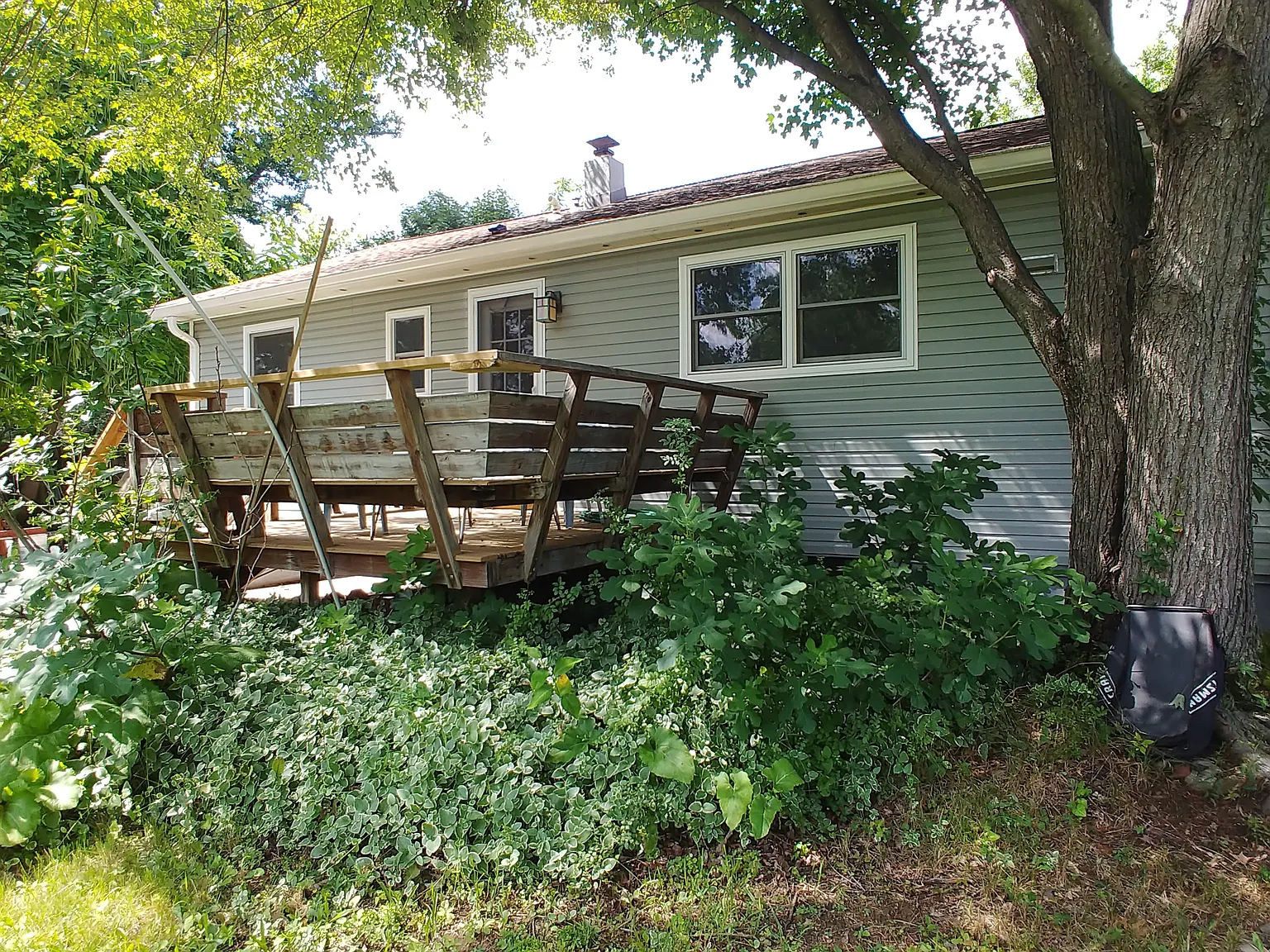 3 bed, 1900 sqft, $3,500 — Photo 2