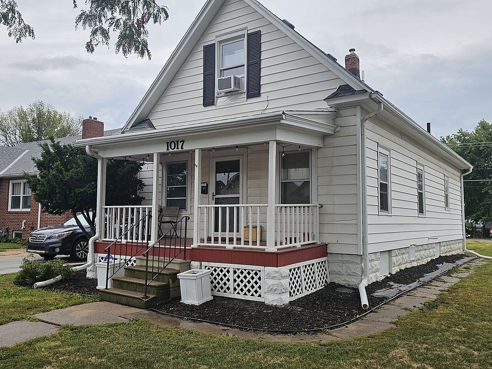 1st image of 1017 Claremont St