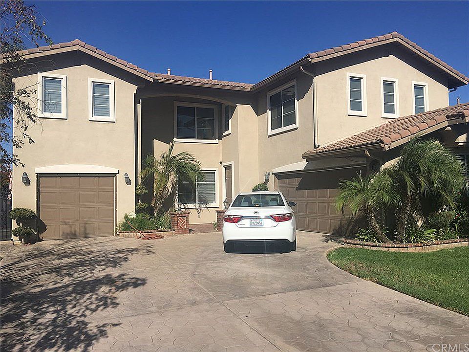 1st image of 1423 Roadrunner Dr