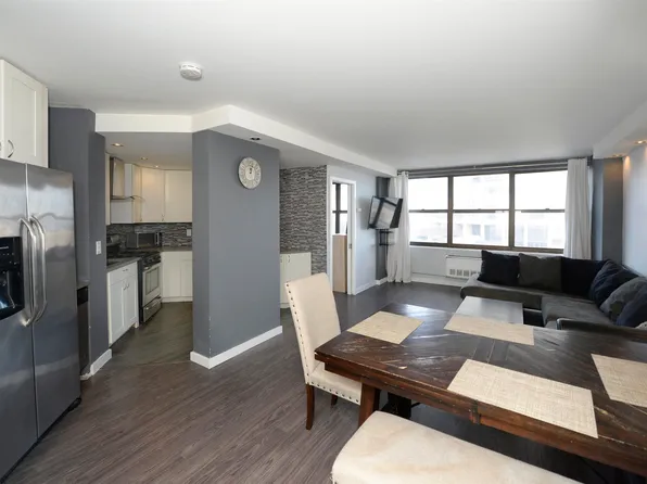 7002 Boulevard E #21B, Guttenberg, NJ 07093