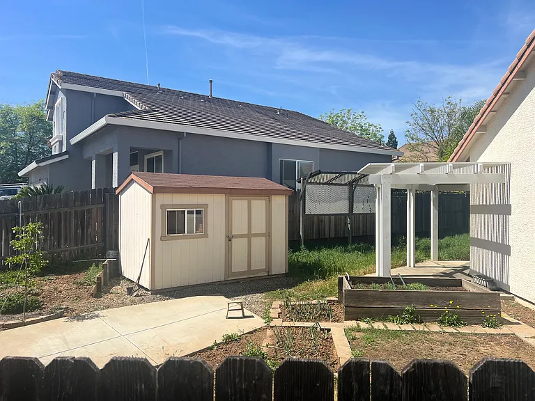 8037 Bester Ct — Photo 20