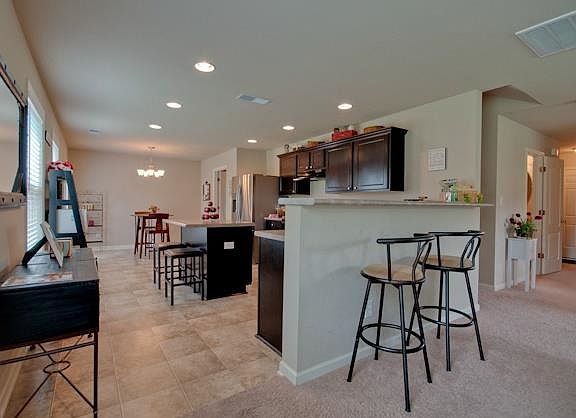 5th image of 2421 Bell Manor Dr