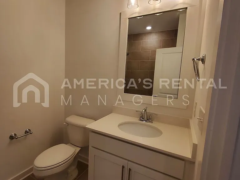4676 Casablanca Dr — Photo 17