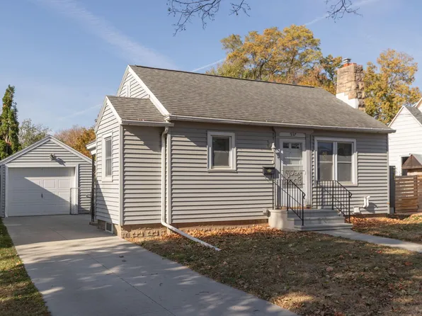 937 8th Ave SE, Rochester, MN 55904