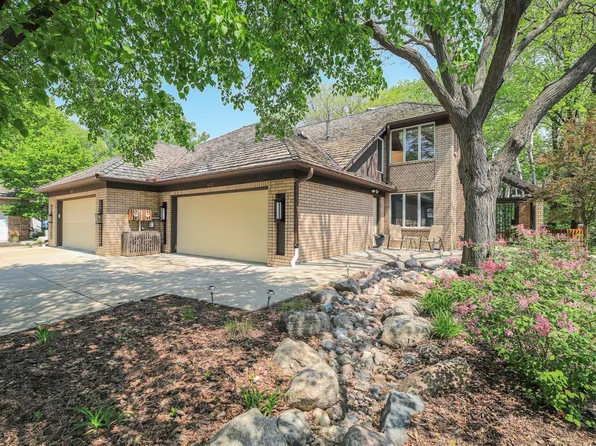 6107 Habitat Ct S, Minneapolis, MN 55436