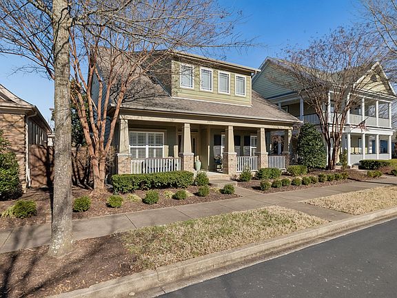 2nd image of 2978 Kingston Cir S