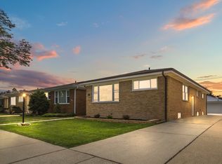 4924 N Nottingham Ave, Chicago, IL 60656