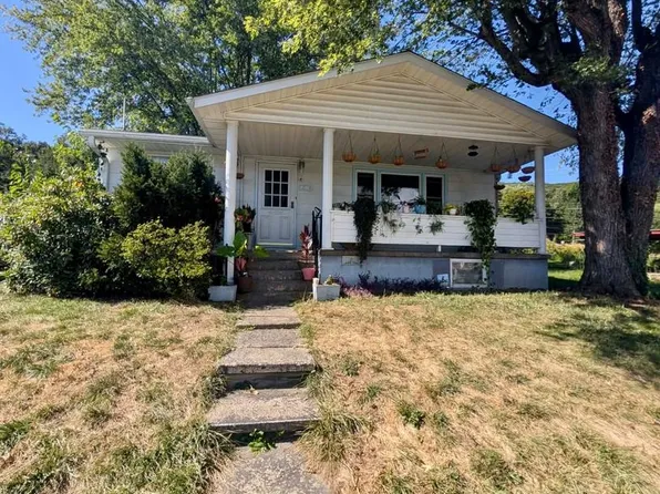 12115 Bowling St, Cumberland, MD 21502