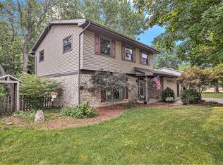 450 Sherman Dr, Marshall, MI 49068