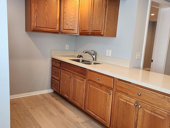 5th image of 75A E Laurel Ave