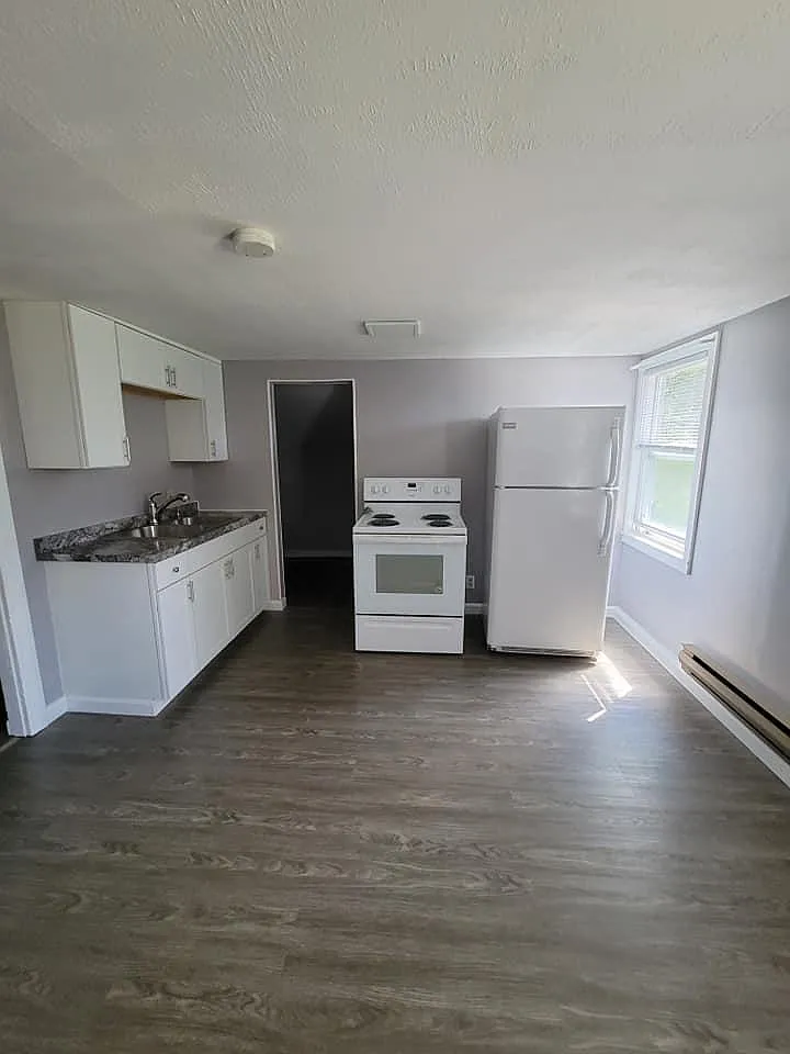 6290 N Kirkville Rd — Photo 1