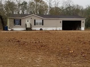 7107 Young Oak Ln, Blackshear, GA 31516