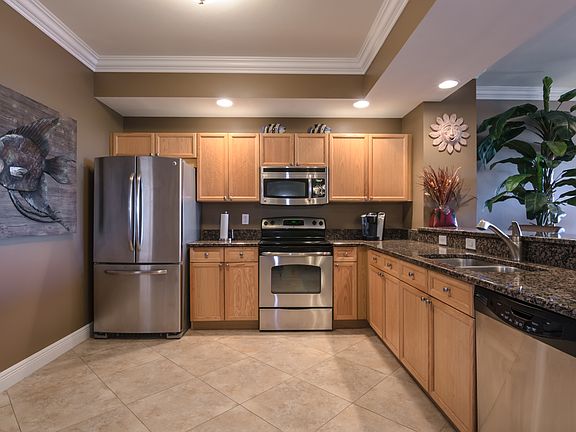 Large kitchen