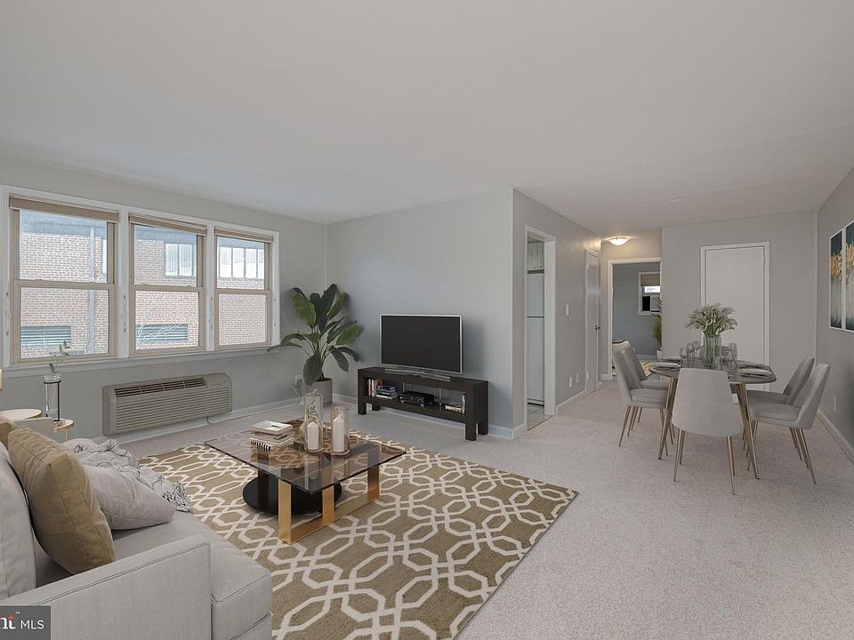 1st image of 2036 N Woodrow St APT 9