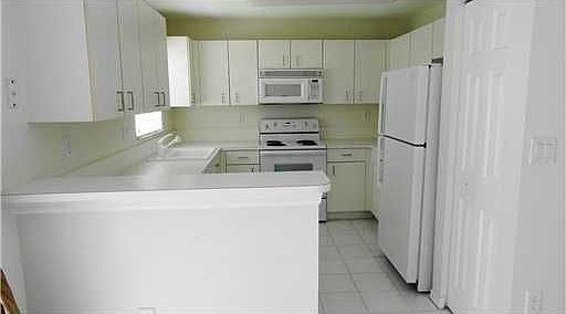 4th image of 2211 NW 170th Ave