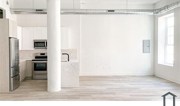 2nd image of 1231 Belmont Ave #3-8