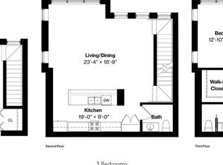 815 W Agatite Ave #108, Chicago, IL 60640