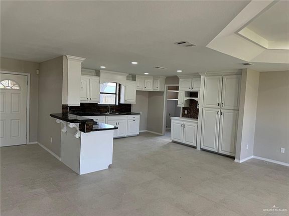 4th image of 1401 Royola St