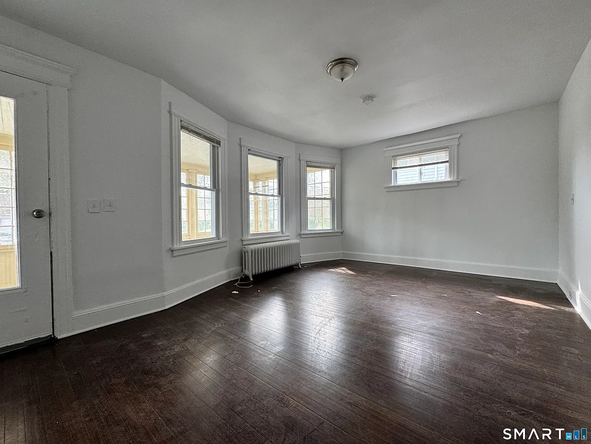 Building Photo - 53-55 Myrtle Ave #1