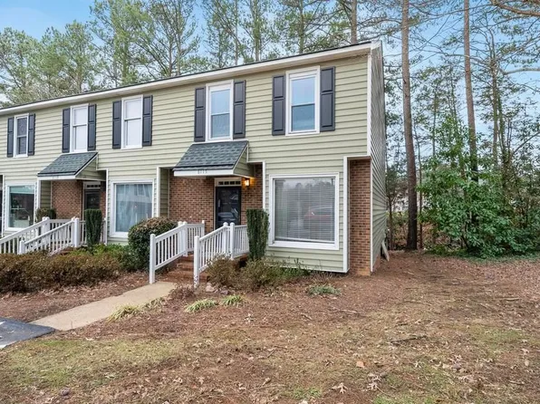 6115 Highcastle Ct, Raleigh, NC 27613