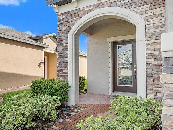 4th image of 19384 Roseate Dr