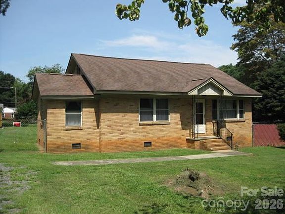 3rd image of 1317 2nd St