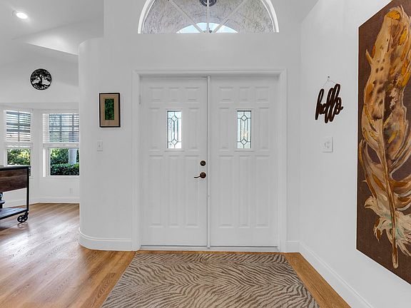5th image of 14049 Glenlyon Court