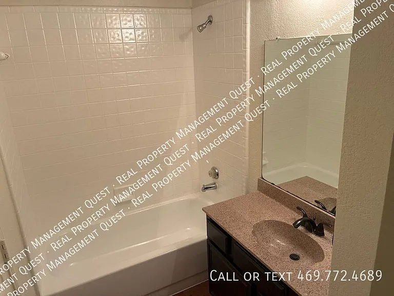 802 Nafus St — Photo 9